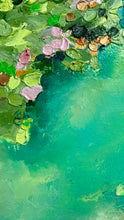 Load image into Gallery viewer, Floating